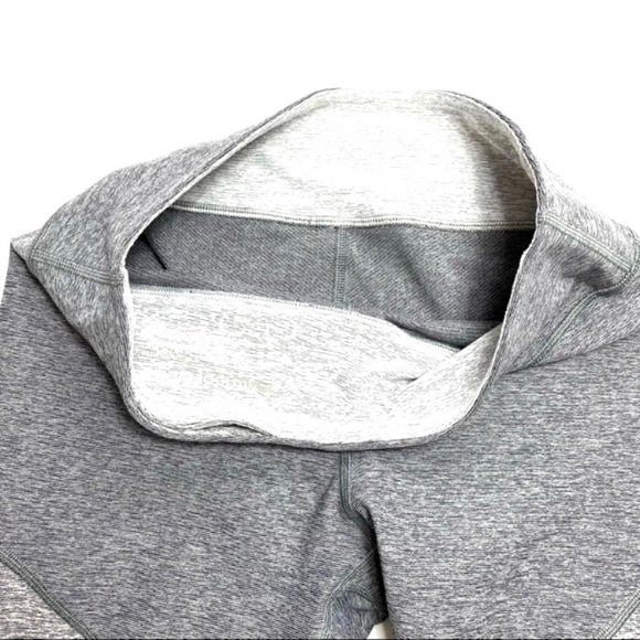 Outdoor Voices 3/4 Tri-tone Color Leggings in White with Gray - Picture 8 of 8